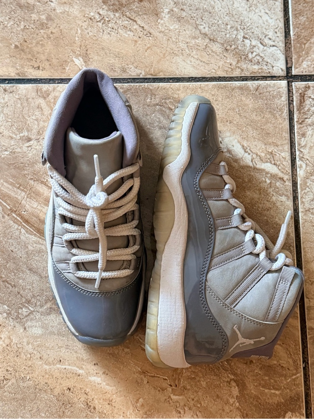 Air Jordan 11 Retro GS "Cool Grey" 2021 - Youth
Size 4